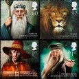 Des timbres fantaisistes au Royaume-uni ! Malgré la prédominance des mails, réseaux sociaux et autres messageries instantanées, il est parfois nécessaire d’envoyer une bonne vieille lettre par la Poste. Pas très geek tout ça. Pour remédier...