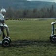 La loterie de Washington joue sur la corde sensible des fans de Hi-tech avec sa dernière publicité. Un millionnaire geek, ça a forcément envie de s’amuser avec des accessoires chers...