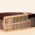 Hey cow-boy, tu m’prêtes ton iPhone ? Une phrase classe que certains possesseurs du smartphone d’Apple pourraient entendre souvent s’ils disposaient de cette boucle de ceinture pour le moins originale. Oubliez...
