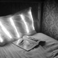 Un oreiller à LED lumineux Les inventions ne sont pas toujours révolutionnaires mais quelques petites idées très connes peuvent donner des objets plutôt sympas. Le Lumi Nube en fait sans doute partie… Ce super coussin...