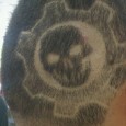 Il fait beau ! Faites vous une coiffure de geek ! On vous le disait, être geek ça devient à la mode. Du coup, tout le monde se promène avec des teeshirt Marvel ou des hoodies Mass Effect en ayant l’air...