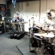 Découvrez le groupe de rock constitué… de robots métalleux ! Avec Lordi, l’Eurovision nous avait prouvé qu’on pouvait se laisser séduire par un groupe de musique constitué d’horribles monstres. De quoi combler les geeks amateurs de rock et de Dark...